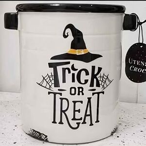 Halloween Candy/Utensil Crock/Kitchen Decor